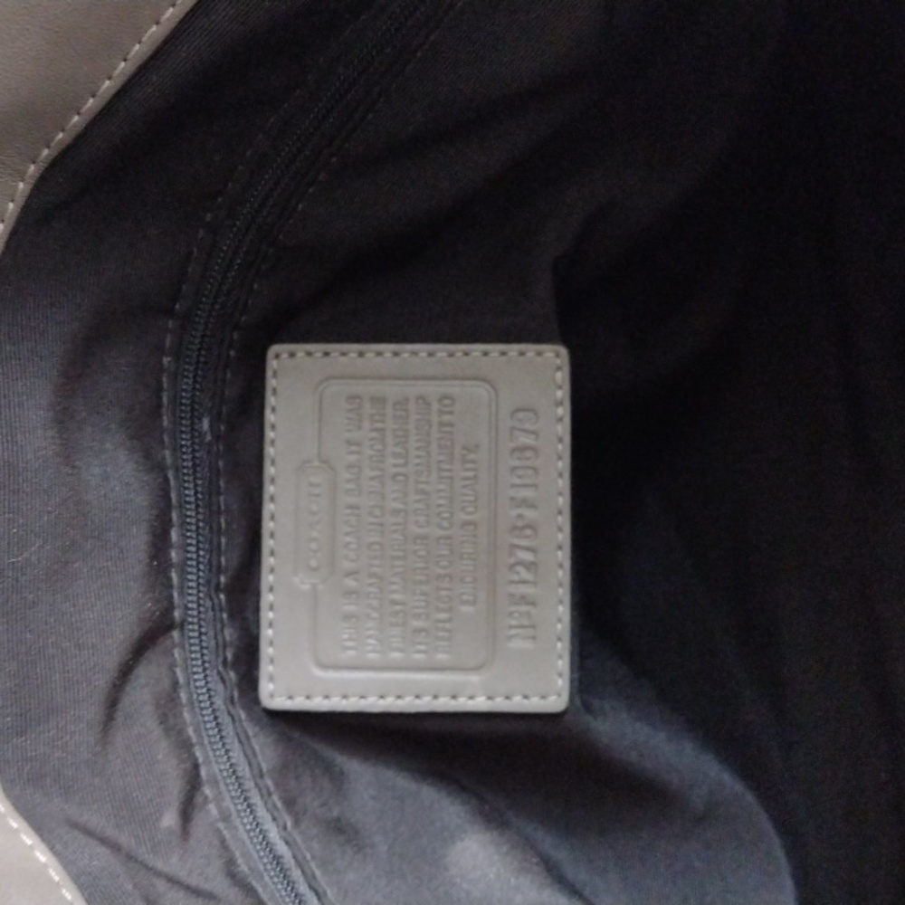 Authentic Coach embossed exotic python leather bag. - Picture 10 of 11